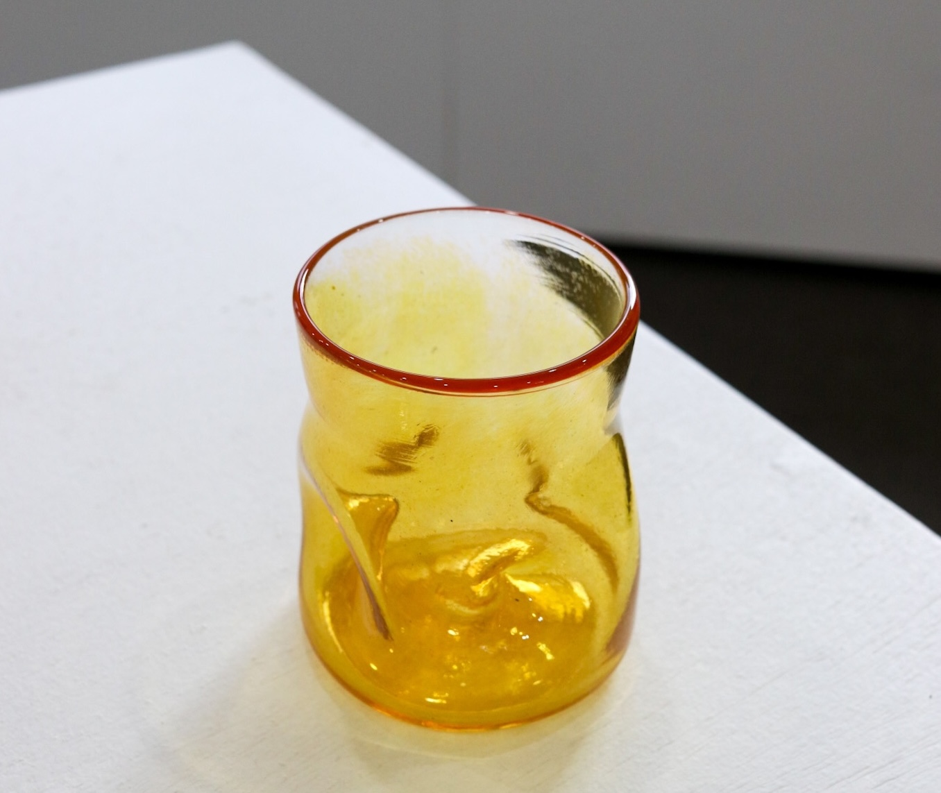 Glass vase illustration